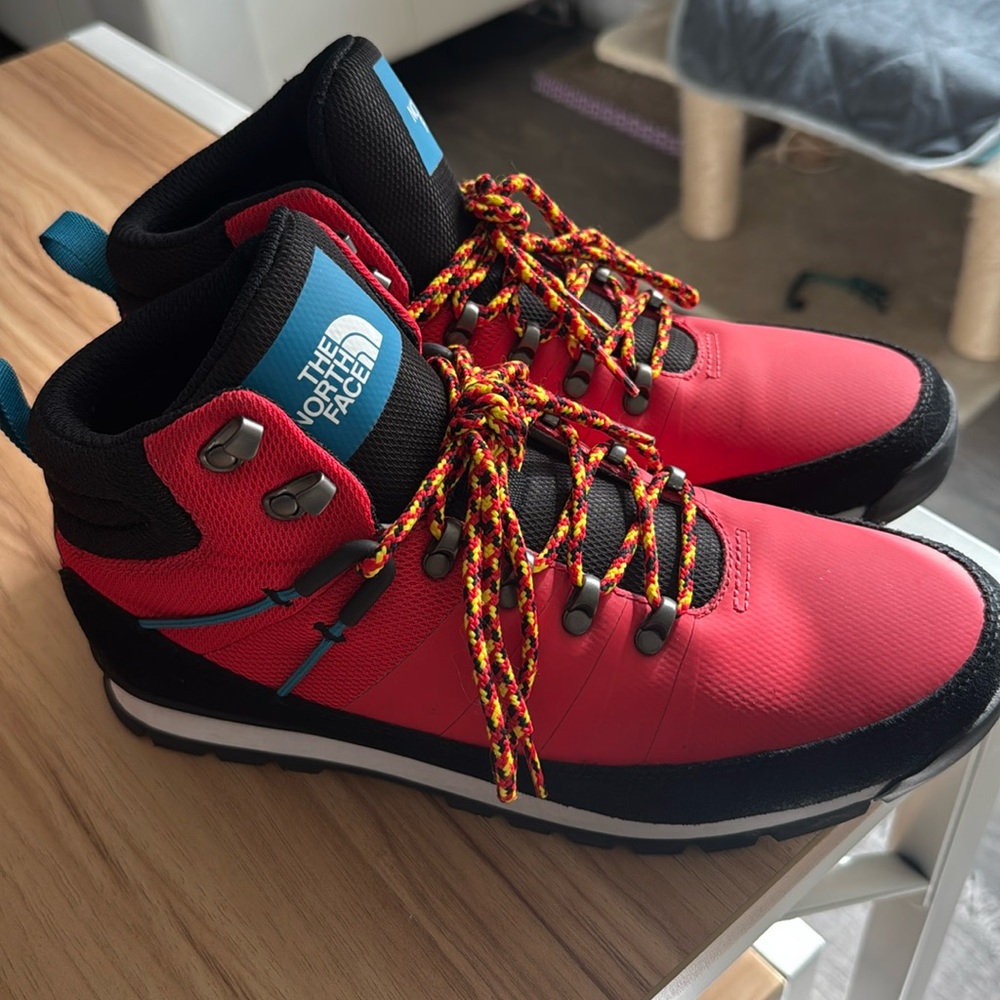 The North Face - Explorer